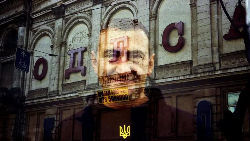 960x540_Titelfoto_Ausstellung_OM_MO_c_Michael_Dörr_Dmitro Zhuravel.png.webp